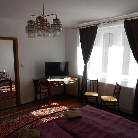 Ubytovani U Babicky Guest House Lanzhot Exterior photo